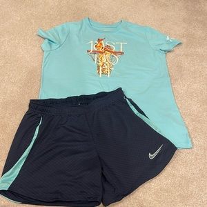 Nike Dri Fit Women’s Basketball 🏀 Tee size L and Drifit matching shorts size M